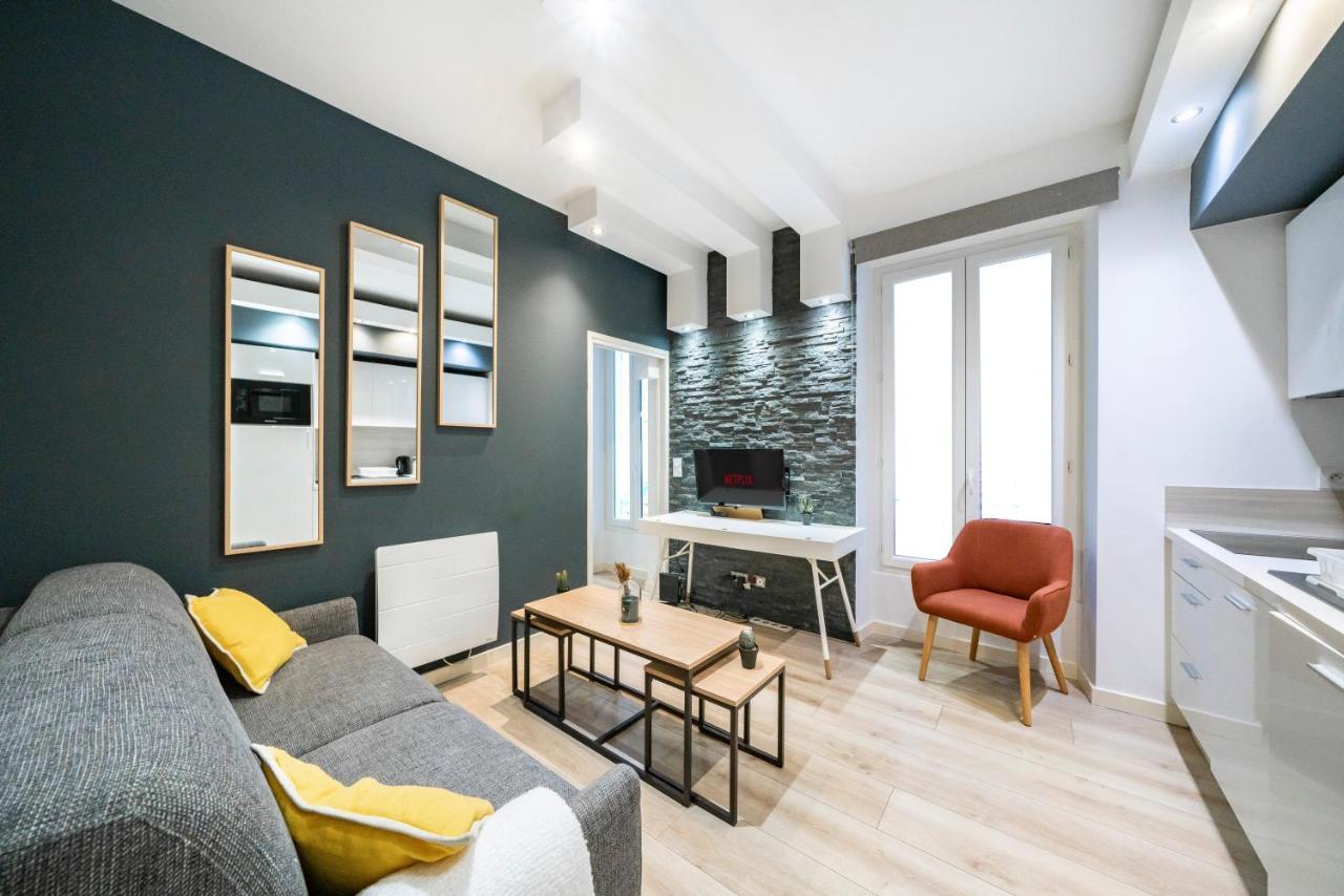 Frontiere De Monaco - Appartement Neuf - Am Бюсолей Екстериор снимка